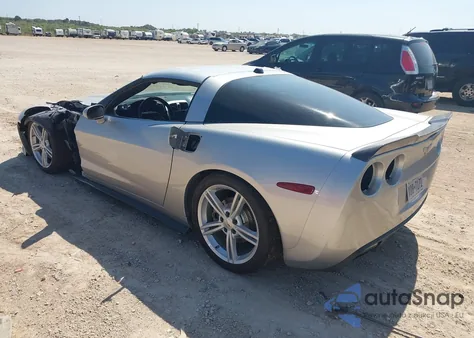 2005 Chevrolet Corvette z USA, uszkodzony, nr VIN 1G1YY24U455129818